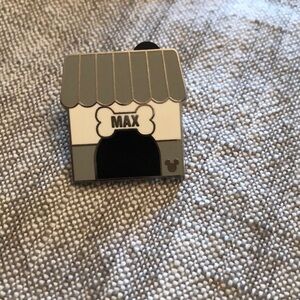 Authentic Mickey Hidden pin. Each pin $8 or 4 pins for $25, additional pins $5.